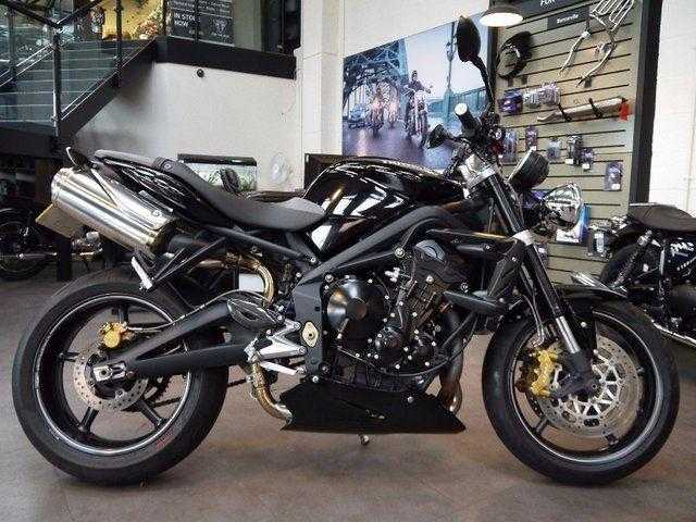 Triumph Street Triple 2010