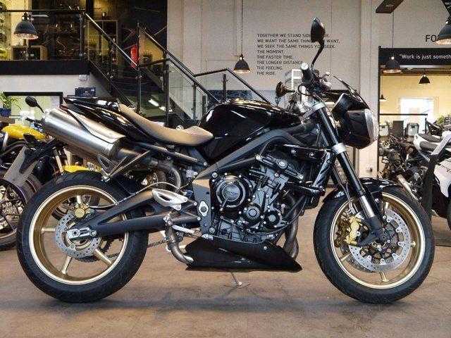 Triumph Street Triple 2012