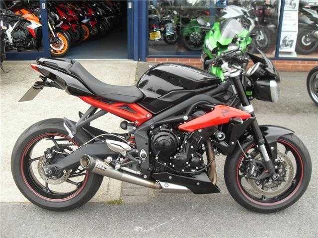 Triumph Street Triple 2014