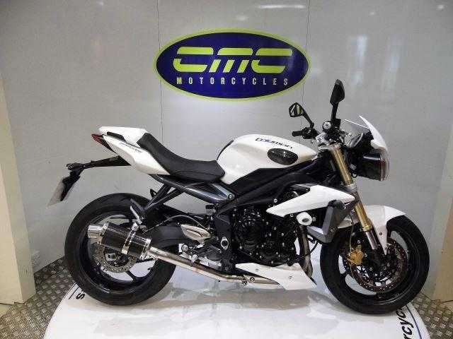 Triumph Street Triple 2014