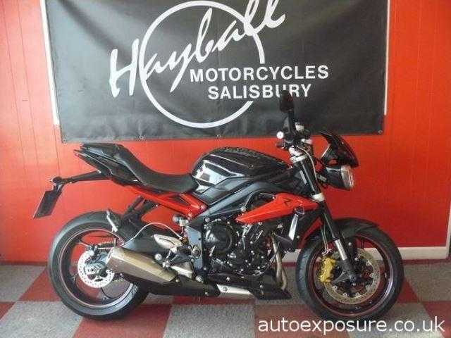 Triumph Street Triple 2014