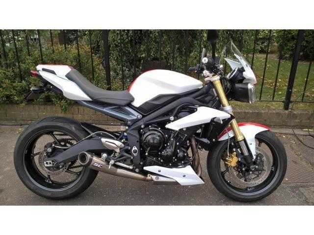 Triumph Street Triple 2014