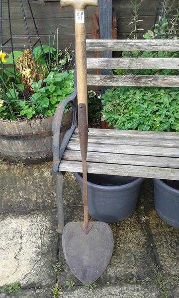 Turfing Spade