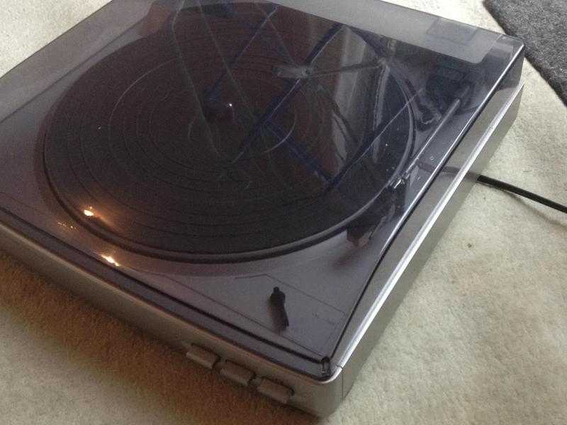 Turntable for vinyl