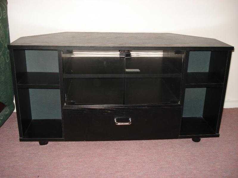 TV stand and media storage uni