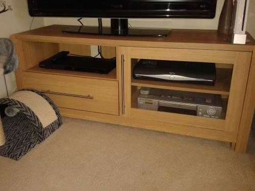 TV Unit- Oak Effect