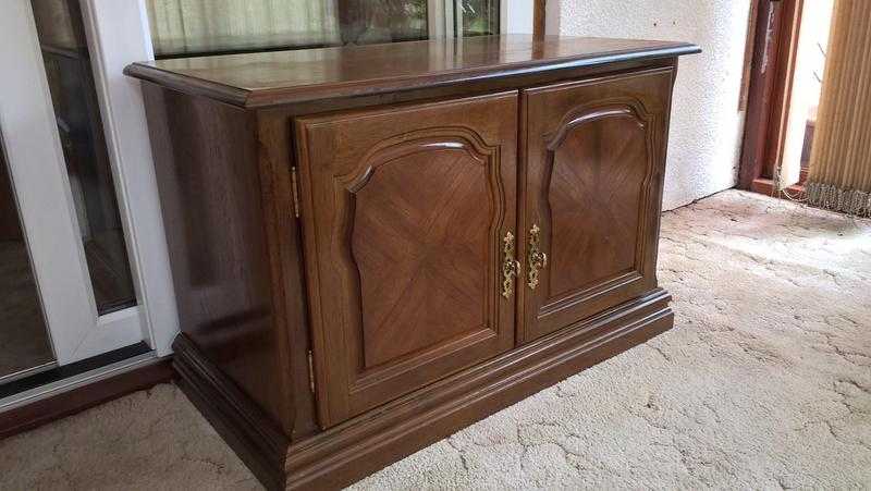 TVDVD Cabinet