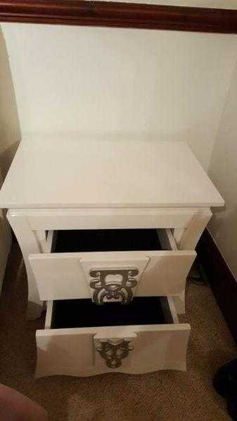 Two beautiful bedside cabinets for sale