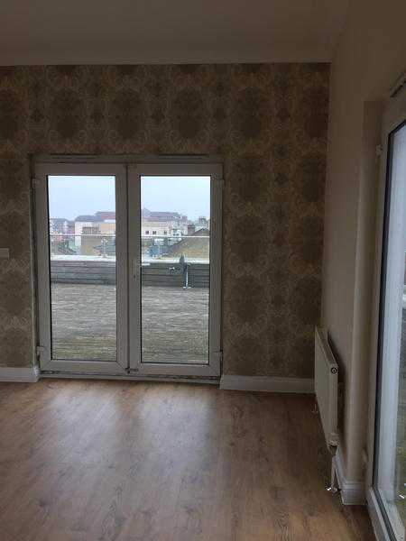 Two Bedroom Flat in Hounslow - High Street Apartment