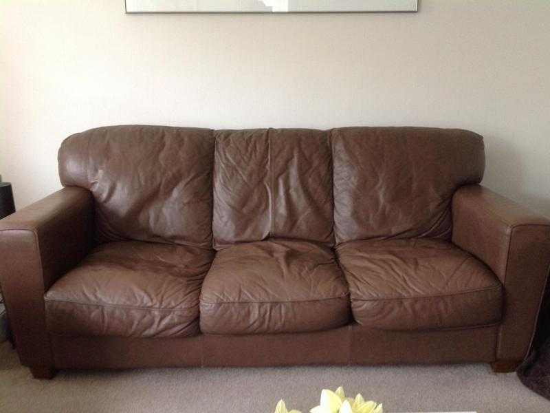 Two brown leather sofas 3 seater, 2 seater