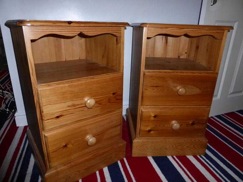 Two Pine Bedside Cabinets with 2 Drawers and a Shelve