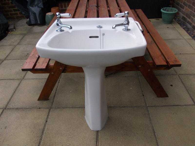 Twyfords Bathroom basin, pedestal amp taps