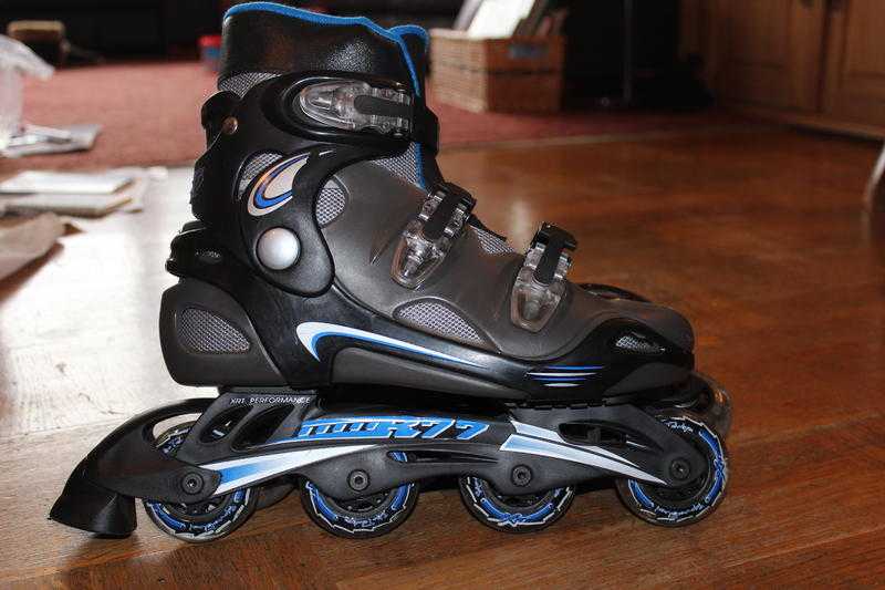 UK size 8 Inline Skates (Roller blades)