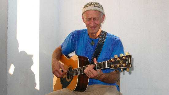 Ukulele for all ages in Eastbourne, Old Town at Eden Blue