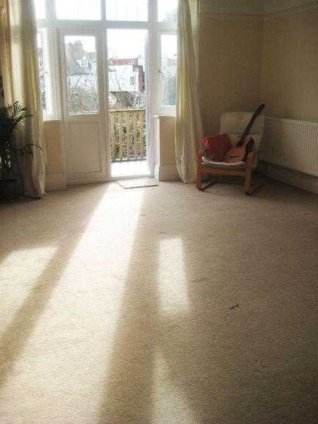 Unexpectedly available...very big sunny balcony room. Near Brighton centre