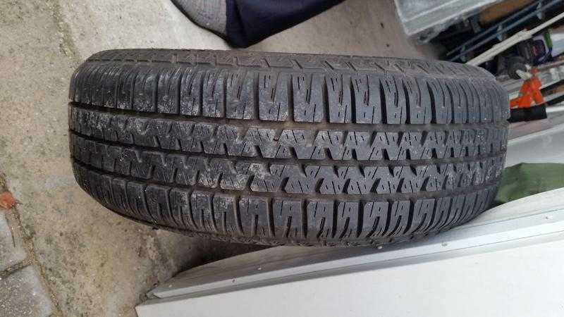 Uniroyal 20565ZR15 Tyre - new