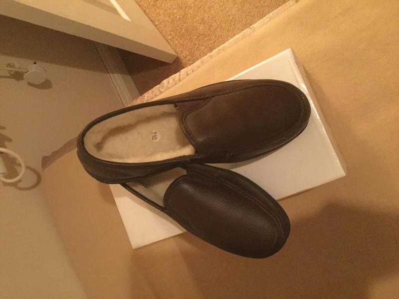 Unisex slippers