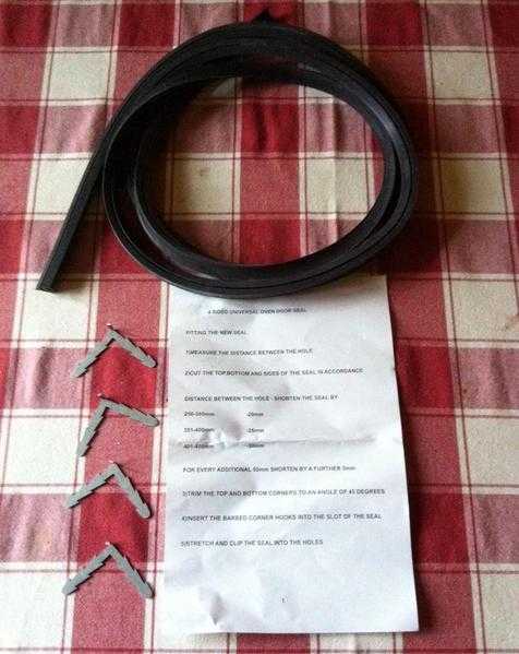 Universal cooker oven door seal, square corners