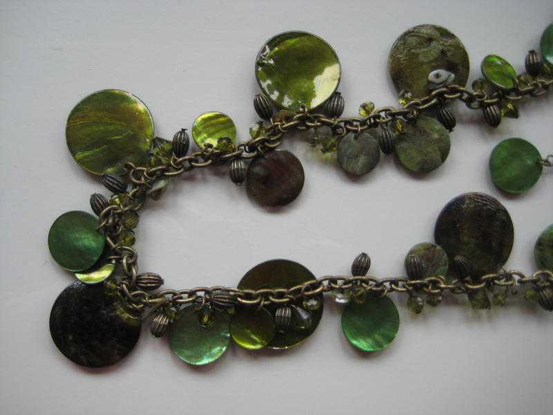 UNUSUAL CHUNKY NECKLACE