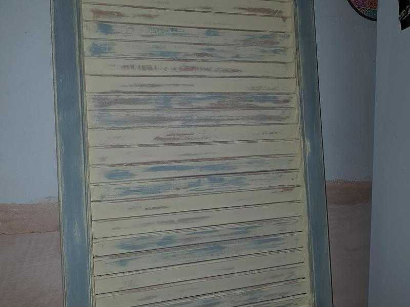 Upcycled louvre door