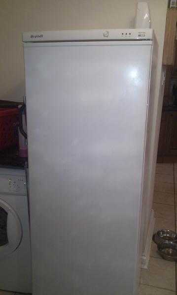 Upright freezer white for sale, Brandt