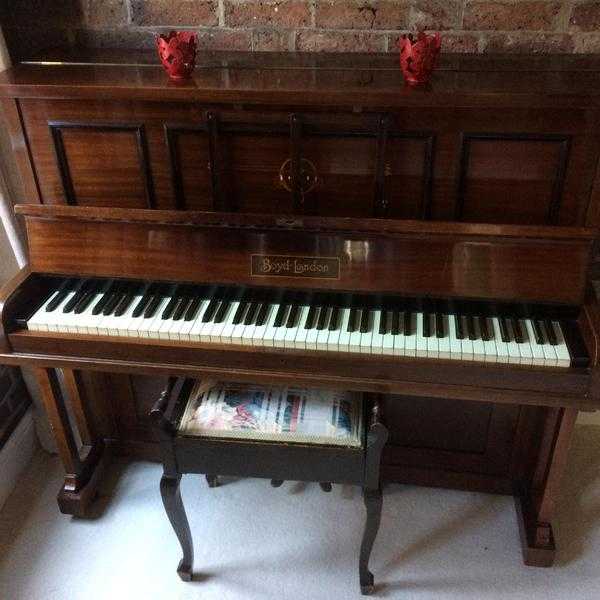 Upright Piano Free