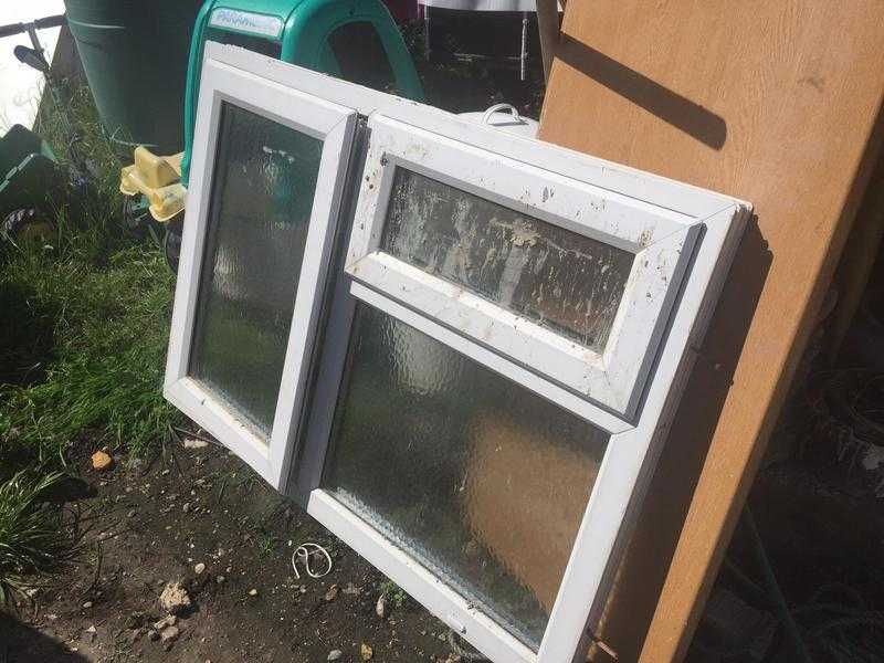 UPVC DOUBLE GLAZED BATHROOM PATTERNED GLASS WINDOW