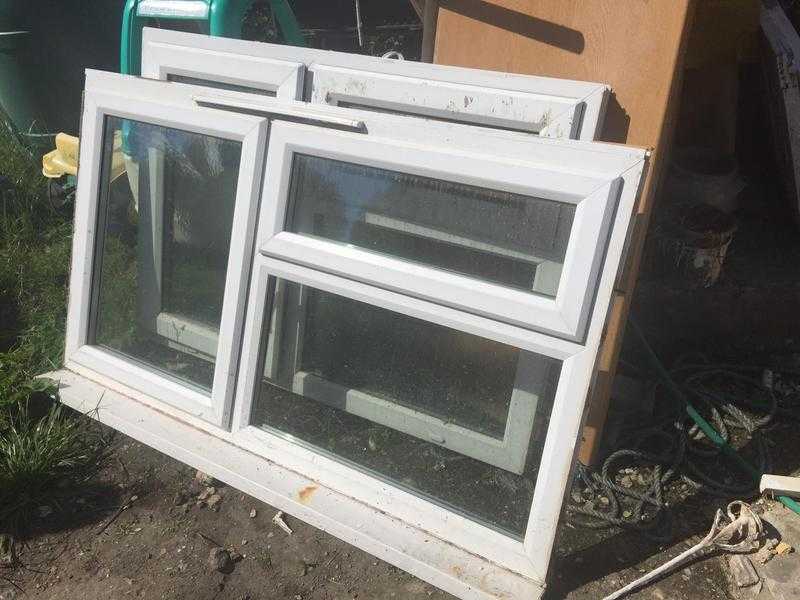 UPVC DOUBLE GLAZED CLEAR WINDOW WITH LOCKS amp KEY