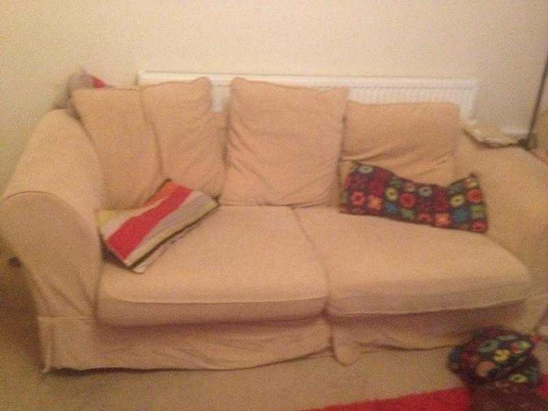 Urgent sale  2 sofas for 35 ONO