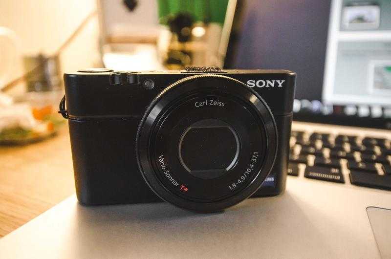 Used cheap SONY RX-100 (5months old) includes 3 years JESSOPS coverage worth 55