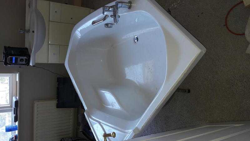 Used Corner bath