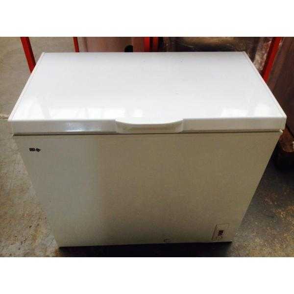 Used FAR chest freezer K3200a   100