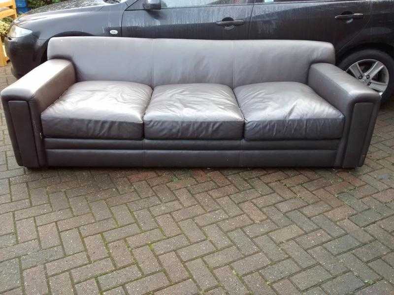 USED LARGE LEATHER 4 SEATER SOFA