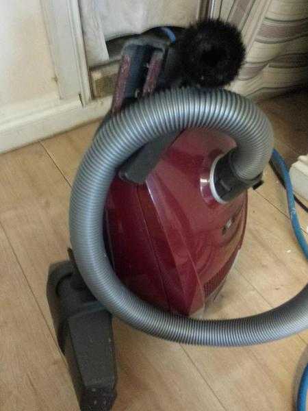 Used Miele S6220 CatampDog Vacuum Cleaner with components - Spares or Repair