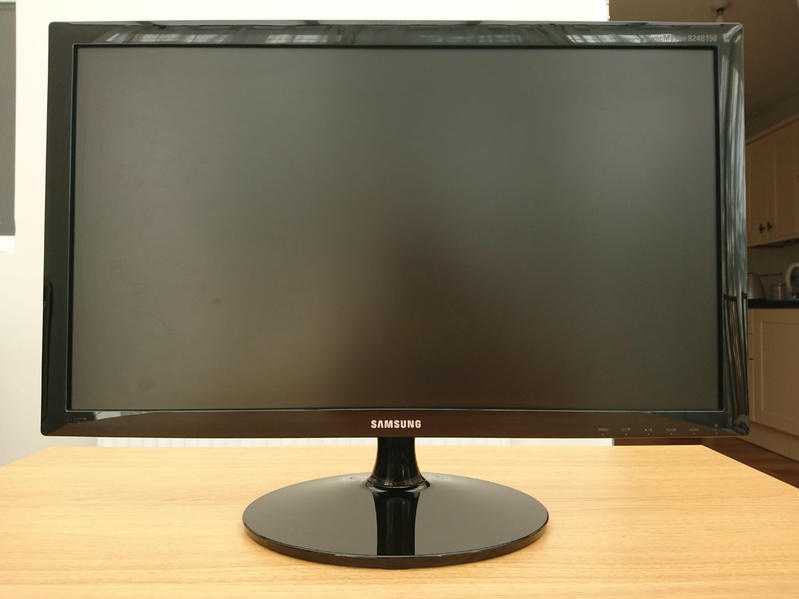 Used PC LED Monitor Samsung SyncMaster S24B150BL Full HD 23.6 inch (169) BOXED with All Cables