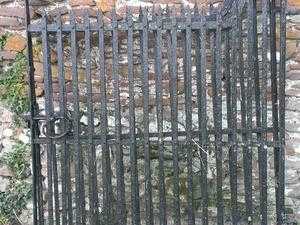 Used plain wrought iron railings 3 ft 9 in high amp 10 ft long 25 each