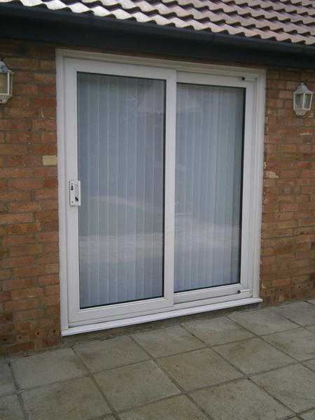 Used sliding patio doors (2 available)