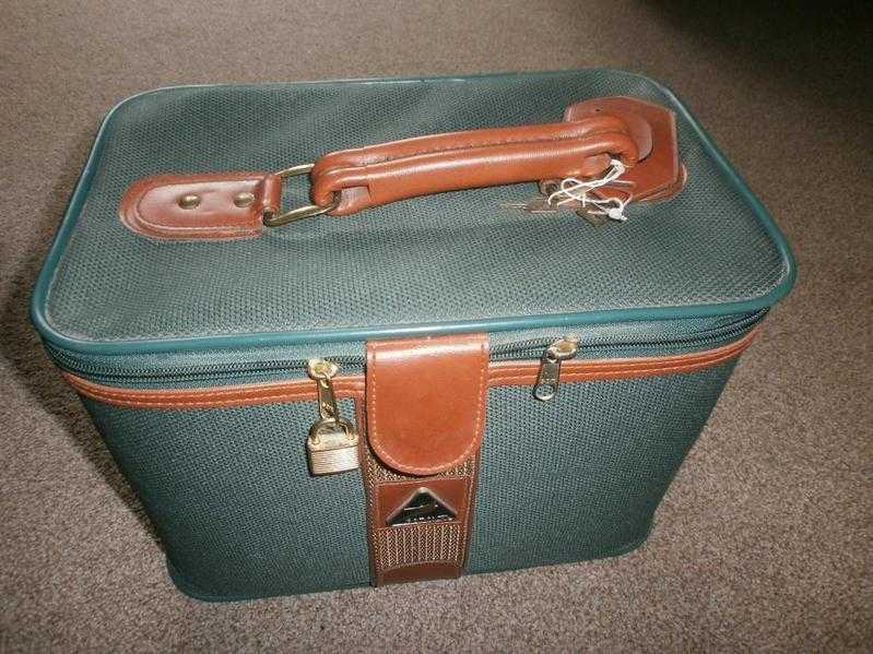 vanity case never been used