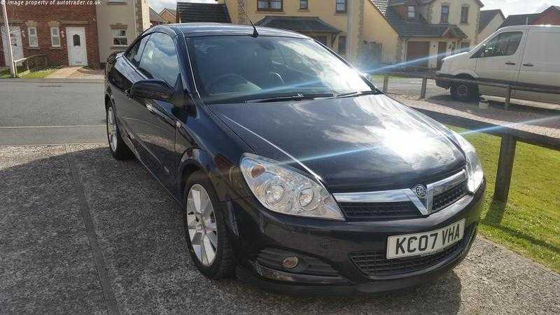 Vauxhall Astra 1.9 Black 3dr Convertible Diesel 2007 Manual