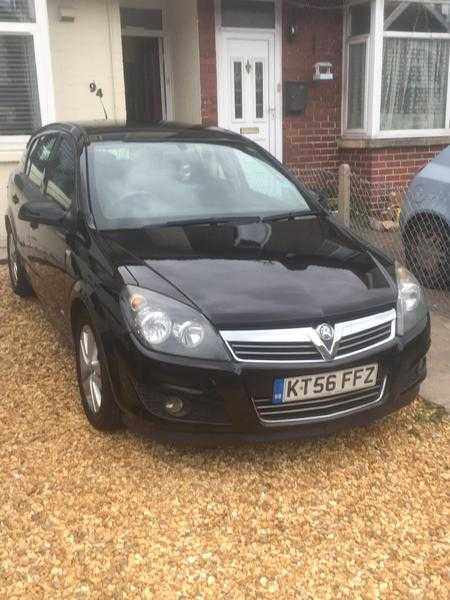 Vauxhall Astra 2007 very clean for year lovelly runner lots of paperwork ... comes with brand new 12 months mot alloy wheels towbar call