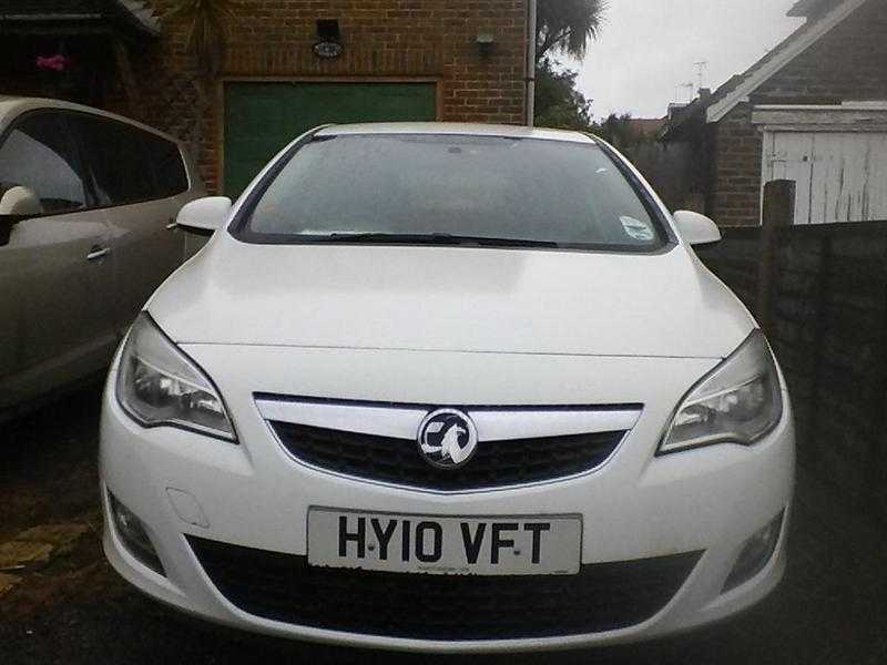 Vauxhall Astra 2010 New shape exclusive