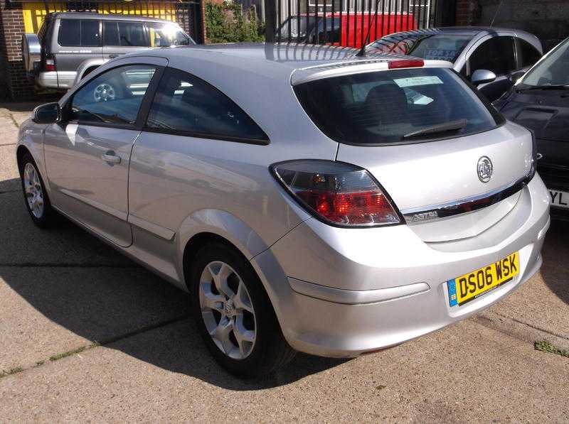 Vauxhall Astra SXI Coupe 1.4 16v 200606 66,205 miles