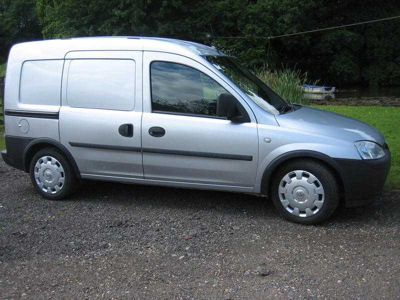 Vauxhall Combo Crew Van 1.3 CDTi 2006 Silver