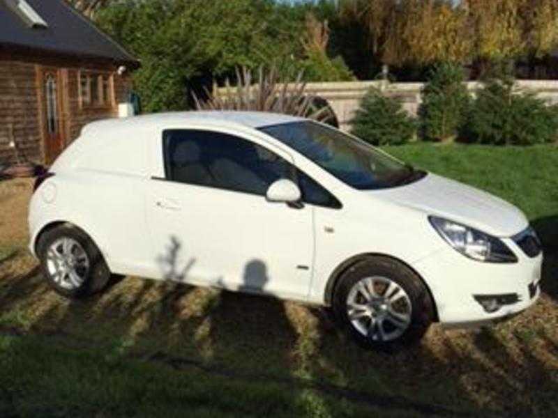 vauxhall Corsavan sportive