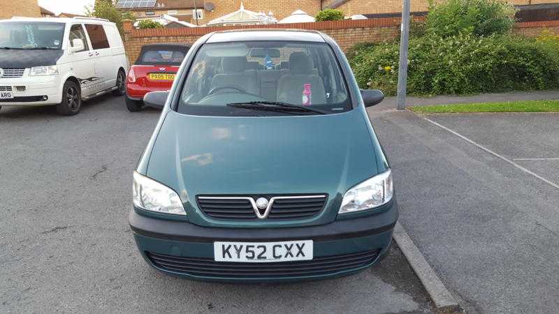 Vauxhall Zafira 52 plate long mot 1,150  ONO