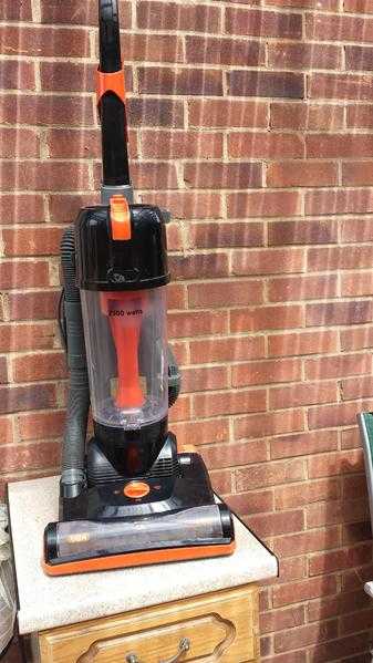 VAX   hoover