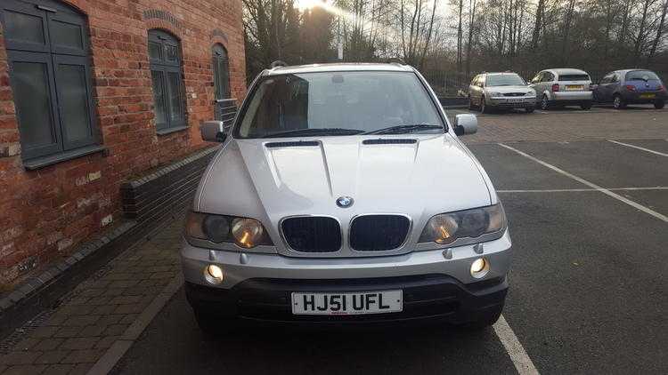 very nice Bmw X5 3.0 autotriptronic 02 model fully loaded