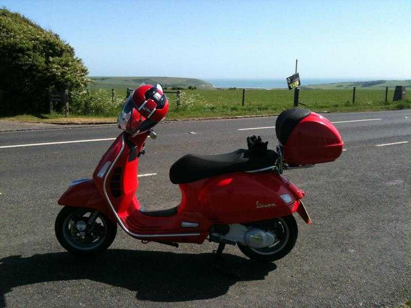 Vespa GTS 250