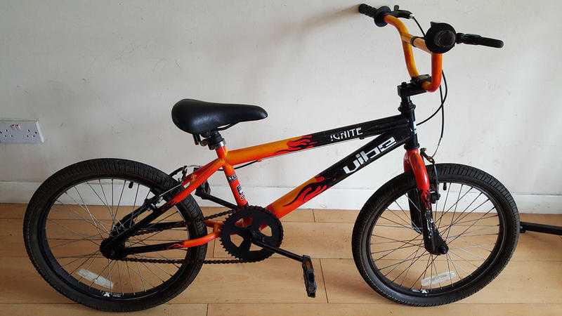 Vibe Ignite BMX. (Suit age 8 to 16 years)