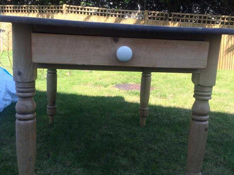 Victorian kitchen pine table